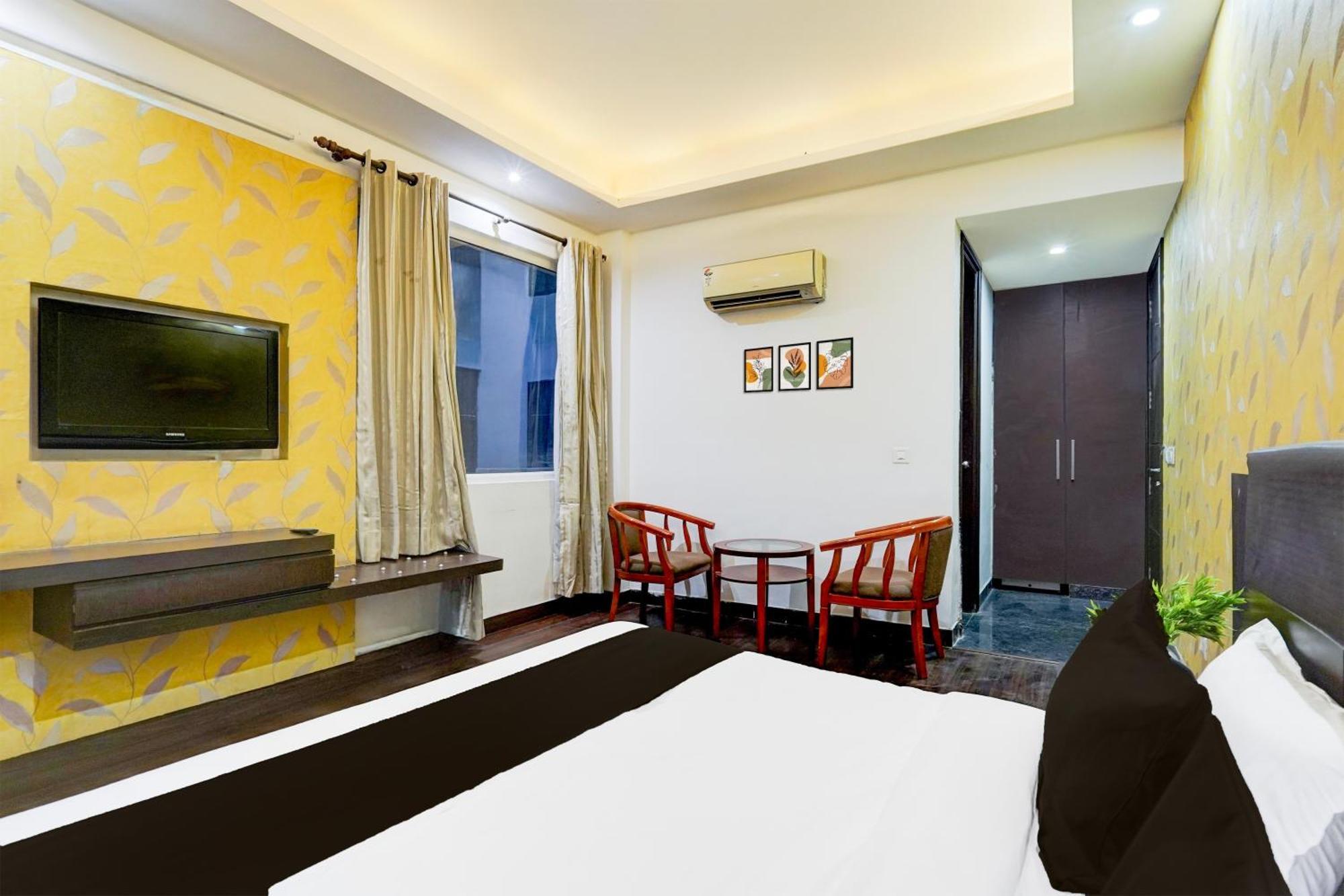 Hotel Super Townhouse Sector 51 Noida Near Metro Station Exterior foto