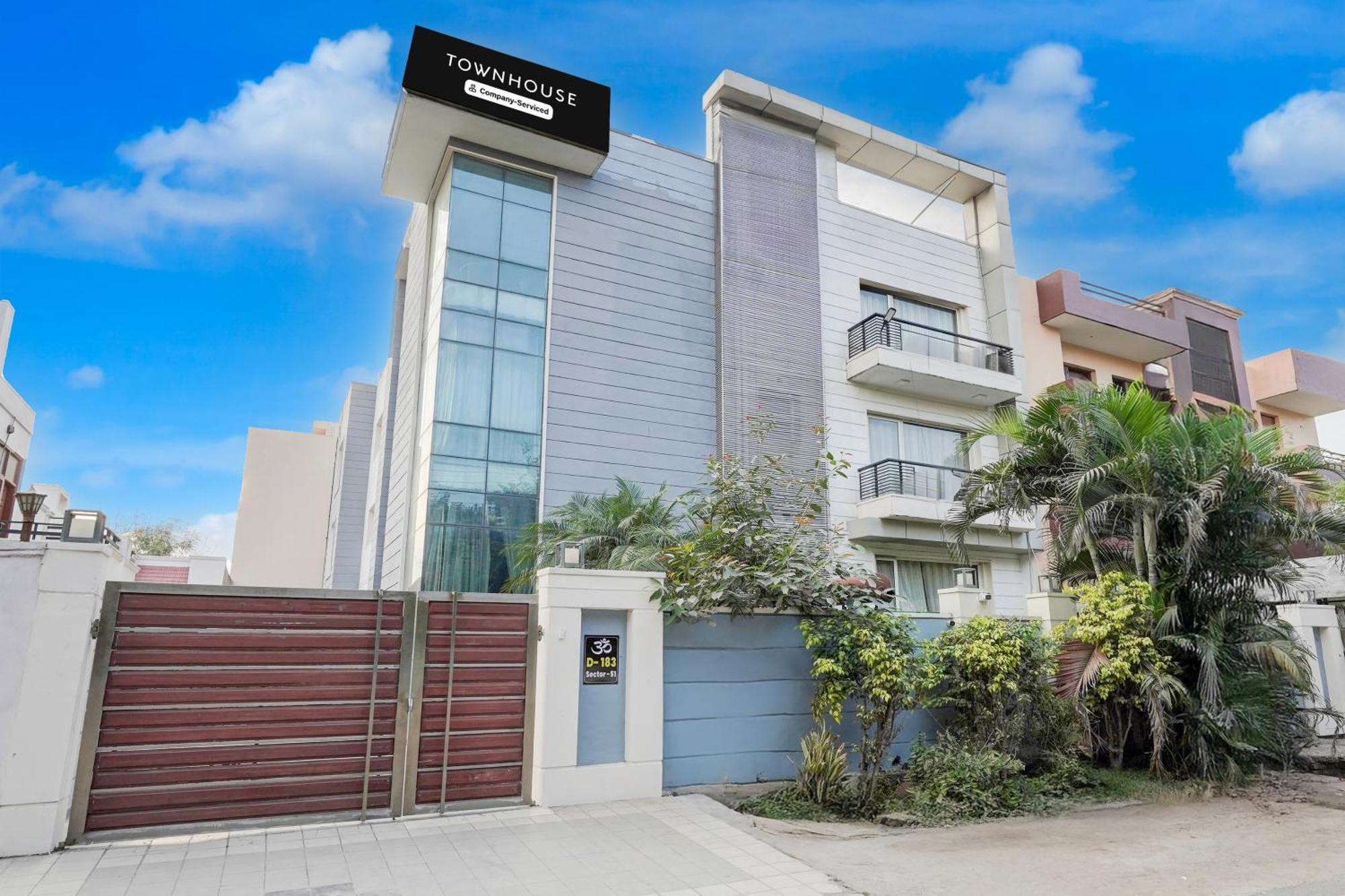 Hotel Super Townhouse Sector 51 Noida Near Metro Station Exterior foto